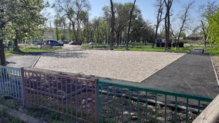 Детскую площадку построят в селе Отказном на Ставрополье
