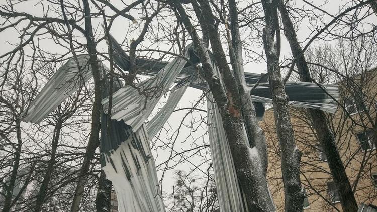 На Ставрополье восстановят крыши 18 зданий, повреждённых ветром