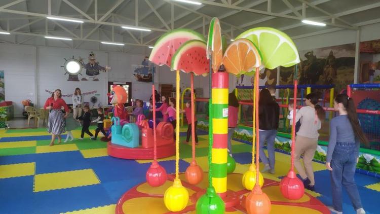 Праздник для детей участников СВО устроили в Новоалександровском округе Ставрополья