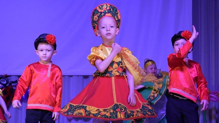 Фестиваль выпускников детсадов в поддержку героев СВО прошёл в Кисловодске