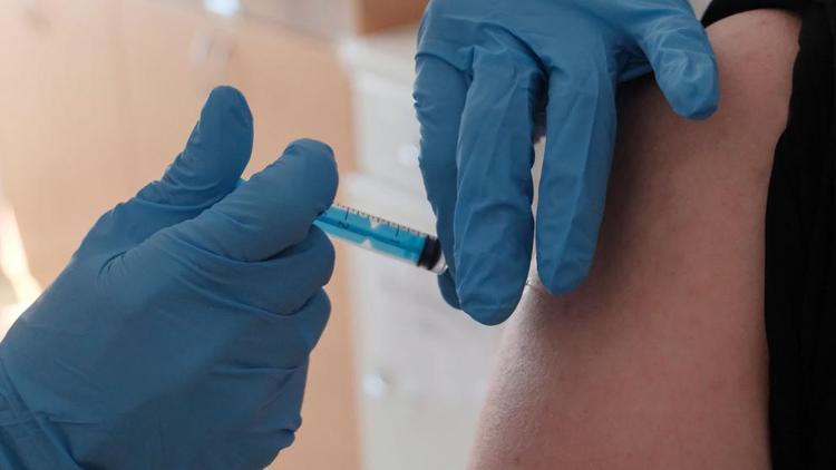 На Ставрополье более 192 тысяч человек полностью прививились от коронавируса