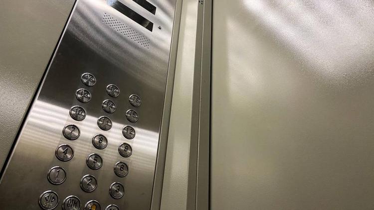 26 лифтов заменили в десяти многоэтажках Ставрополя в этом году