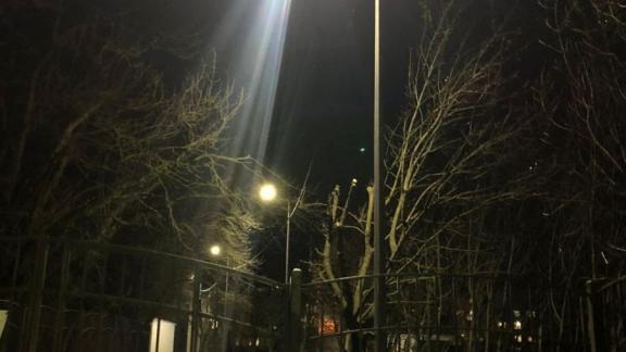 Более 20 фонарей установили по дороге к школе № 27 Ставрополя