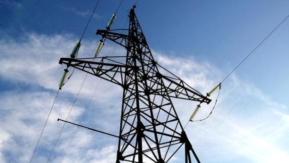 В Предгорном округе продолжают восстанавливать электроснабжение