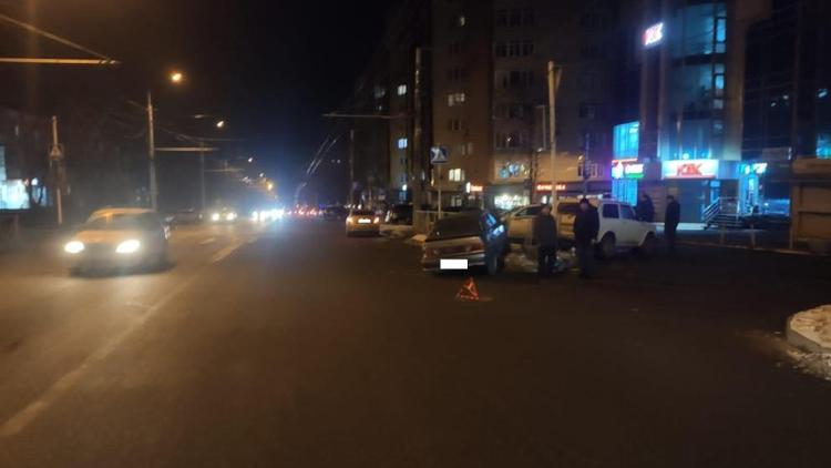 Пассажир автомобиля пострадал в ДТП в Ставрополе