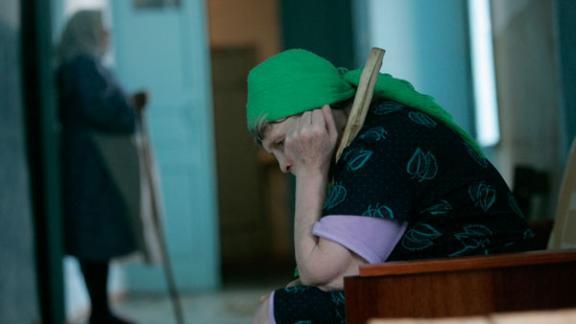 В Пятигорске мужчина помог пенсионерке донести пакеты и ограбил её