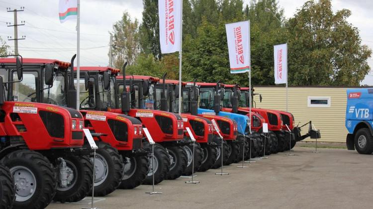 В этом году аграрии Ставрополья закупили почти 400 единиц техники в Белоруссии