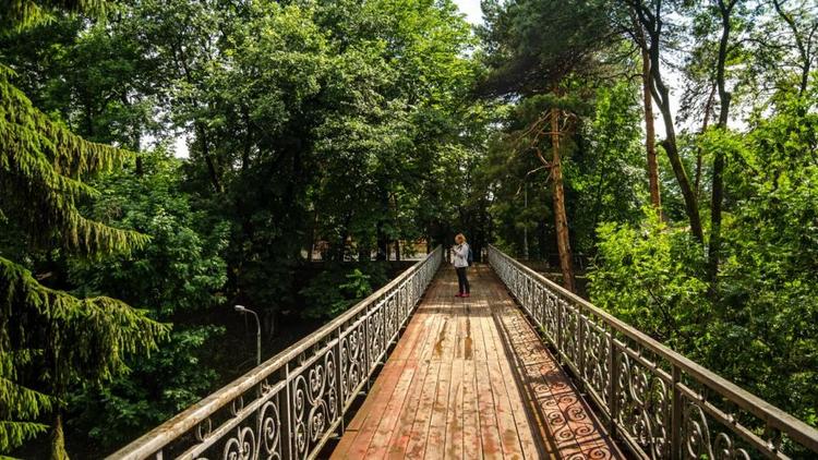 В Кисловодске старинные пешеходные мостики отреставрируют