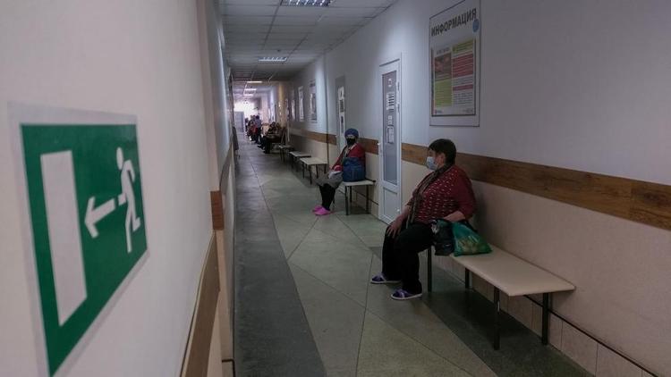 Главврач Курской райбольницы Ставрополья призвал пациентов приходить на приём не в утренние часы