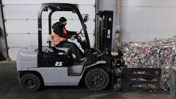 Более 500 тонн мусора со стихийных свалок убрали в Предгорном округе Ставрополья за неделю