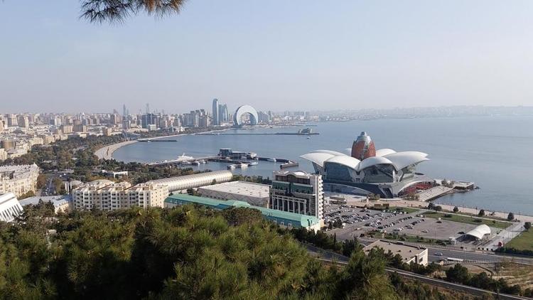 Пламенные башни и люди: путешествие ставропольца в азербайджанский Баку