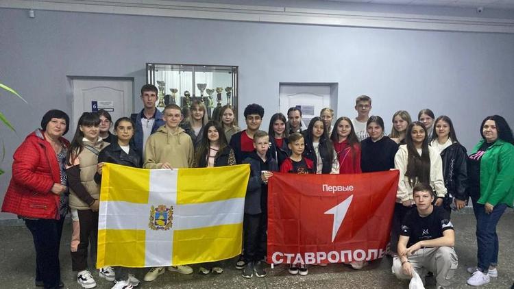 Студенты и школьники Георгиевского округа посетили выставку «Россия» в Москве