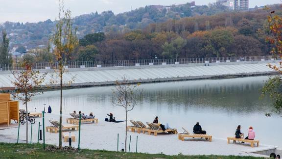 В Ставрополе приводят в порядок территорию Комсомольского пруда