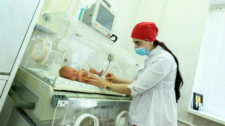 Ребёнок весом более 5 килограммов родился в Благодарном на Ставрополье