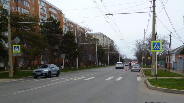 Водитель автомобиля сбил школьника на пешеходном переходе в Ставрополе