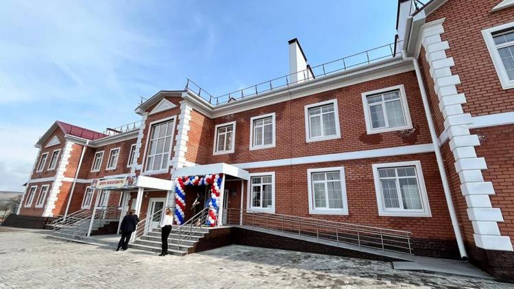 В селе Свобода на Ставрополье открылась новая школа на 140 мест