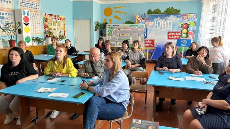 В Арзгирском округе Ставрополья поделились опытом работы движения ЮИД
