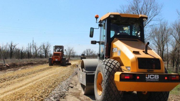 В селе Туркменского округа Ставрополья ведется ремонт объездной дороги