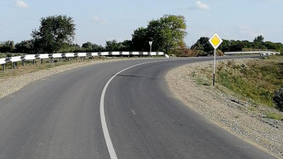 Сельские дороги ремонтируют в Нефтекумском округе