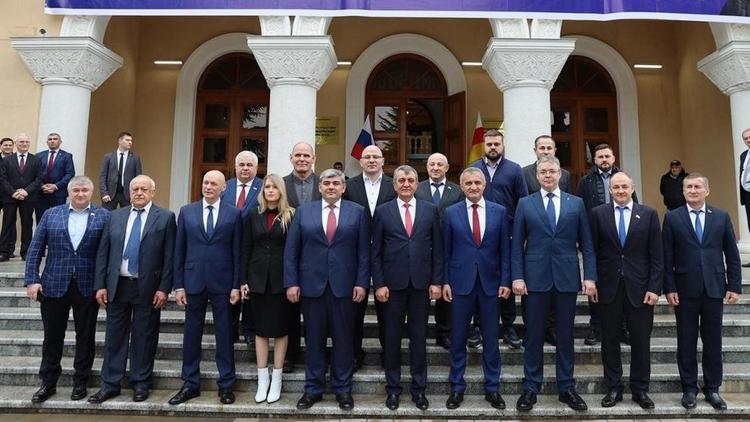 Губернатор Ставрополья посетил Южную Осетию в составе делегации СКФО
