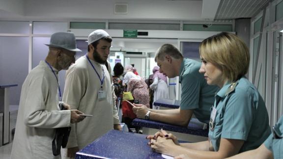 В хадж из аэропорта Минеральных Вод отправились первые 189 мусульман