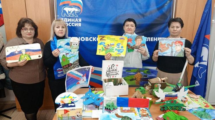 В Труновском округе активисты «Единой России» провели акцию «Письмо солдату»