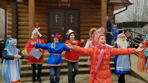Ученики ставропольской воскресной школы праздновали Масленицу
