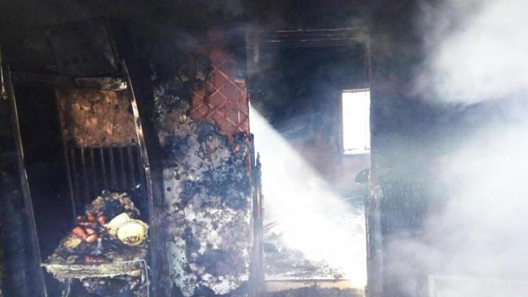 Стихия сожгла частные дома в двух районах Ставрополья