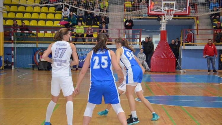 Ставропольские баскетболистки дважды уступили в Омске