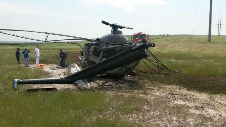 На Ставрополье потерпел крушение вертолет «МИ-2», пострадал пилот