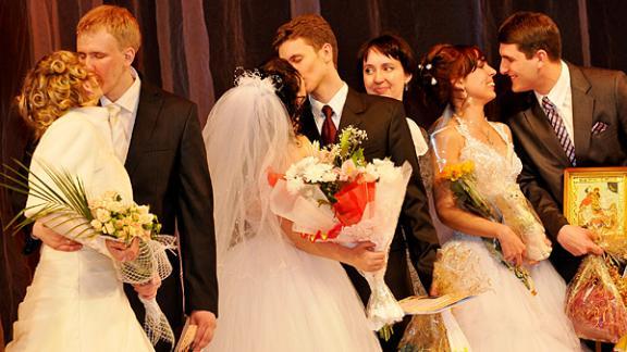 В ЗАГСе Ставропольского края рассказали о браках и разводах