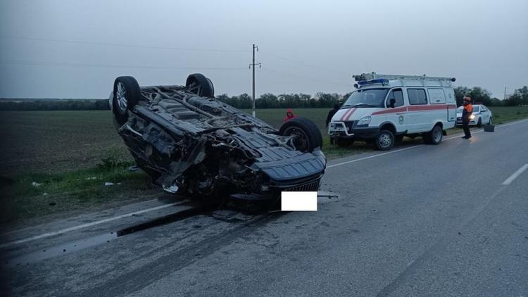 Уставший водитель устроил ДТП с двумя пострадавшими в Ипатовском округе Ставрополья