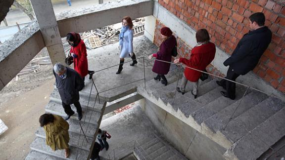 Ставропольские депутаты проинспектировали строительство краевого перинатального центра