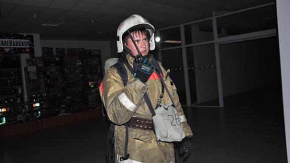 Пожарно-тактические учения прошли в центральном универмаге Невинномысска