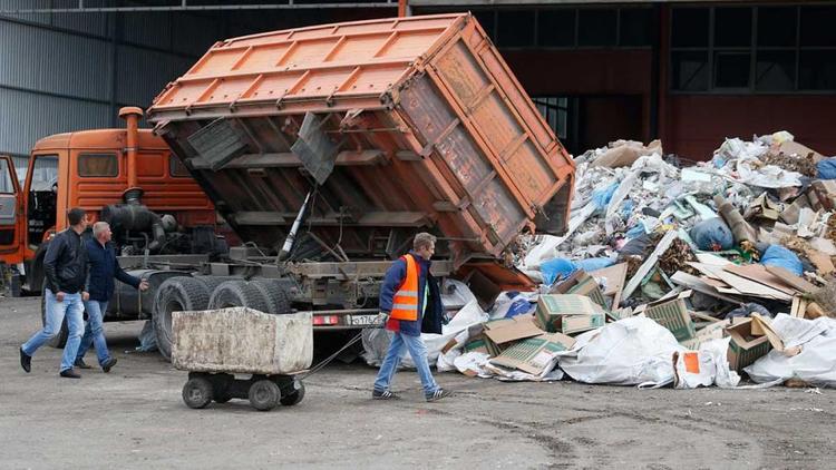 После мусорного коллапса в Пятигорске оштрафован регоператор