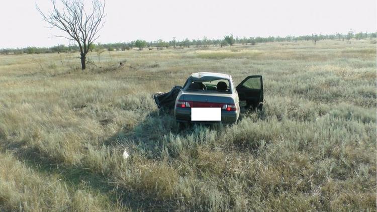 В Туркменском районе опрокинулась легковушка, водитель погиб