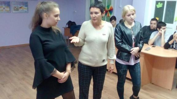 Студентам ставропольского колледжа рассказали о семейной жизни