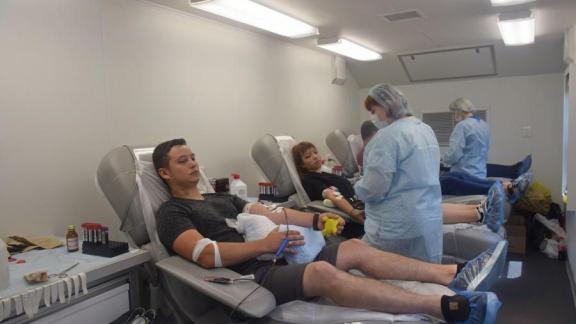 22 литра крови сдали георгиевцы во время Дня донора