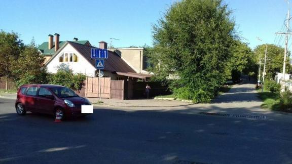 В Пятигорске под колеса автомобиля попала 12-летняя школьница