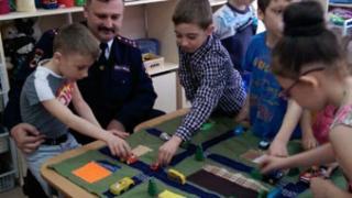 Обучающие макеты автогородков изготовили родители для детских садов Пятигорска