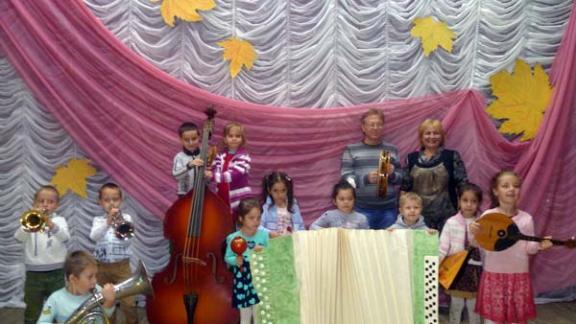 Международный день музыки отметили в Александровском районе