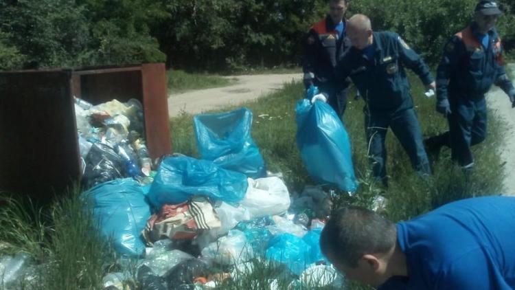 1,5 кубометра мусора вывезли с берегов городского озера в Георгиевске