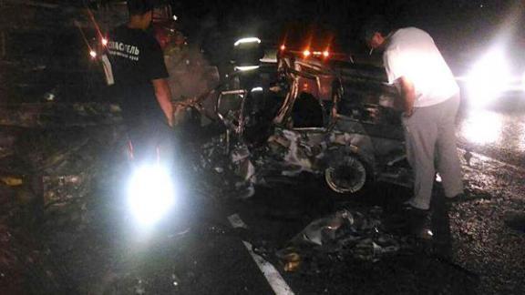 Под Ставрополем столкнулись и загорелись два автомобиля, погиб водитель