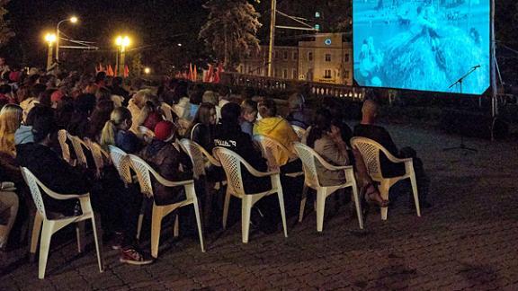Жители Ставрополя голосуют за фильм для кинопоказа под открытым небом