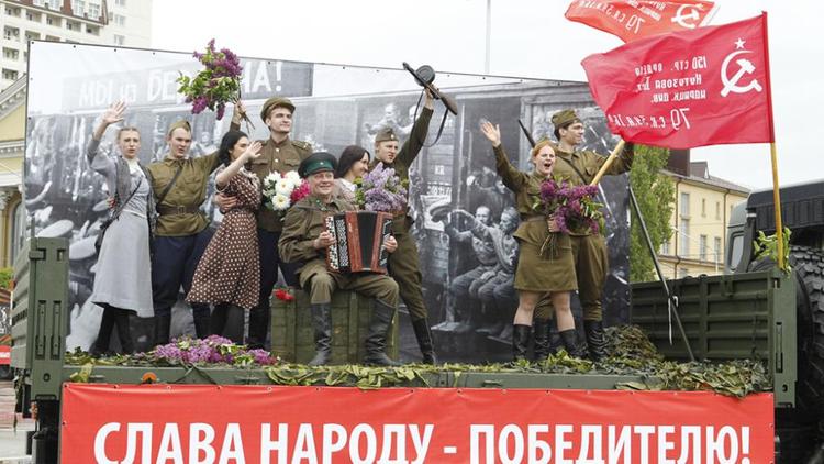 Ставрополь отметил День Победы военным парадом