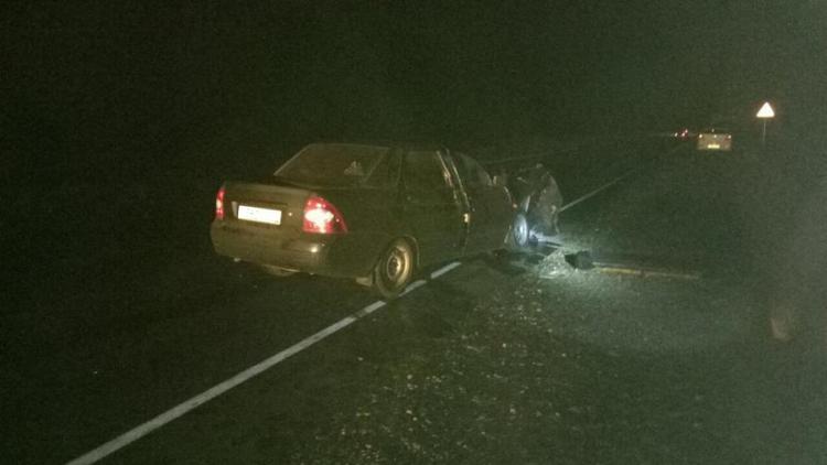 На Ставрополье в аварии с грузовиком и легковушкой пострадали 4 человека