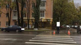 20-летняя девушка в Ставрополе сломала нос при переходе через дорогу