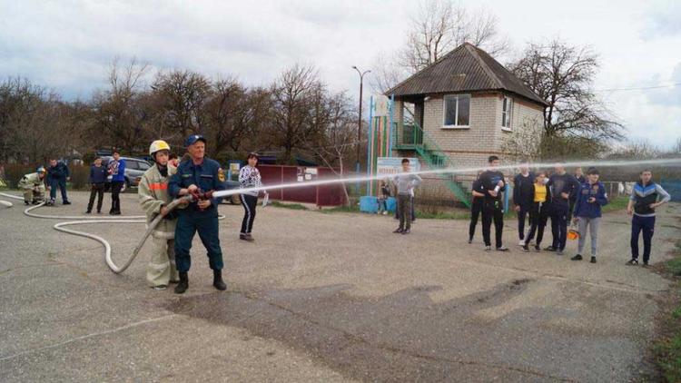 В Андроповском районе в 16-й раз прошла пожарная эстафета школьников