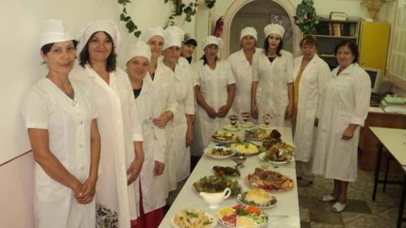 Парикмахеров и поваров начали готовить в Александровском сельскохозяйственном колледже