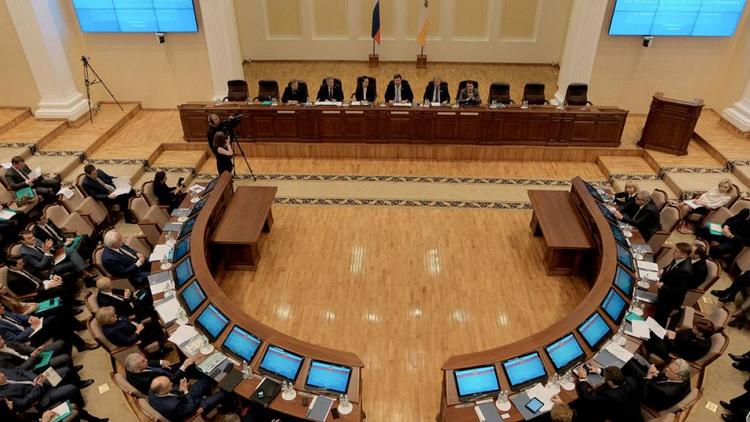 В Ставрополе открылось заседание комиссии Совета законодателей РФ по актуальным вопросам ЖКХ